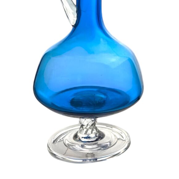 Vintage Mid-Century Modern Blue Glass Decanter: 11-Inch Hand Blown Art Glass - Picture 7 of 8